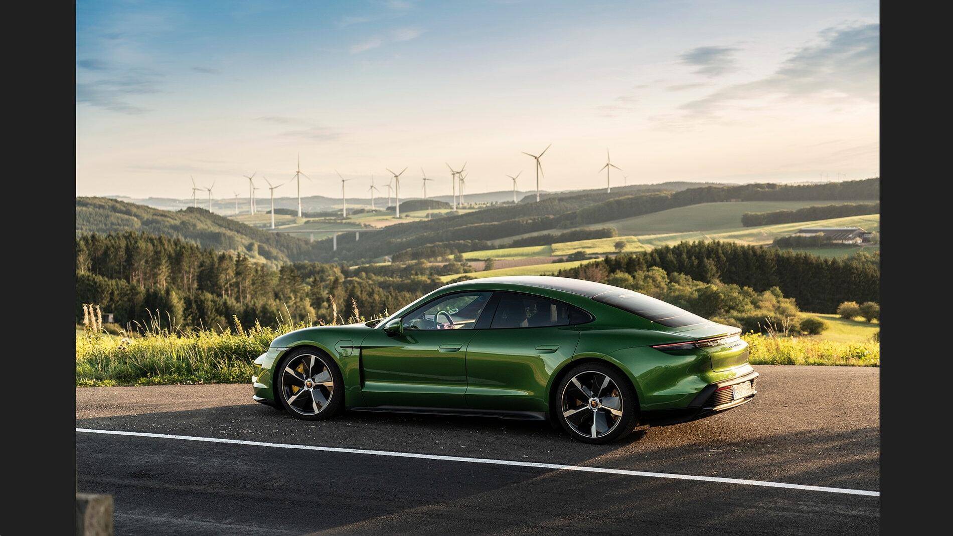 Porsche Taycan First official look: 7 new colors for 2021 Taycan: Neptune Blue, Cherry, Frozenberry, Coffee Beige, Mohagony, Ice Grey, Crayon 1601960816038
