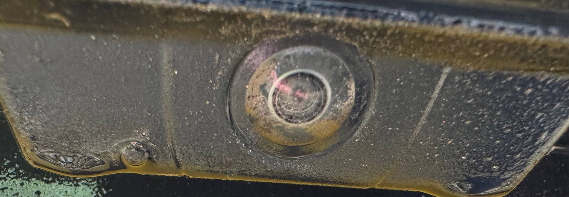 Porsche Taycan Rear camera washer misses the target IMG_3500