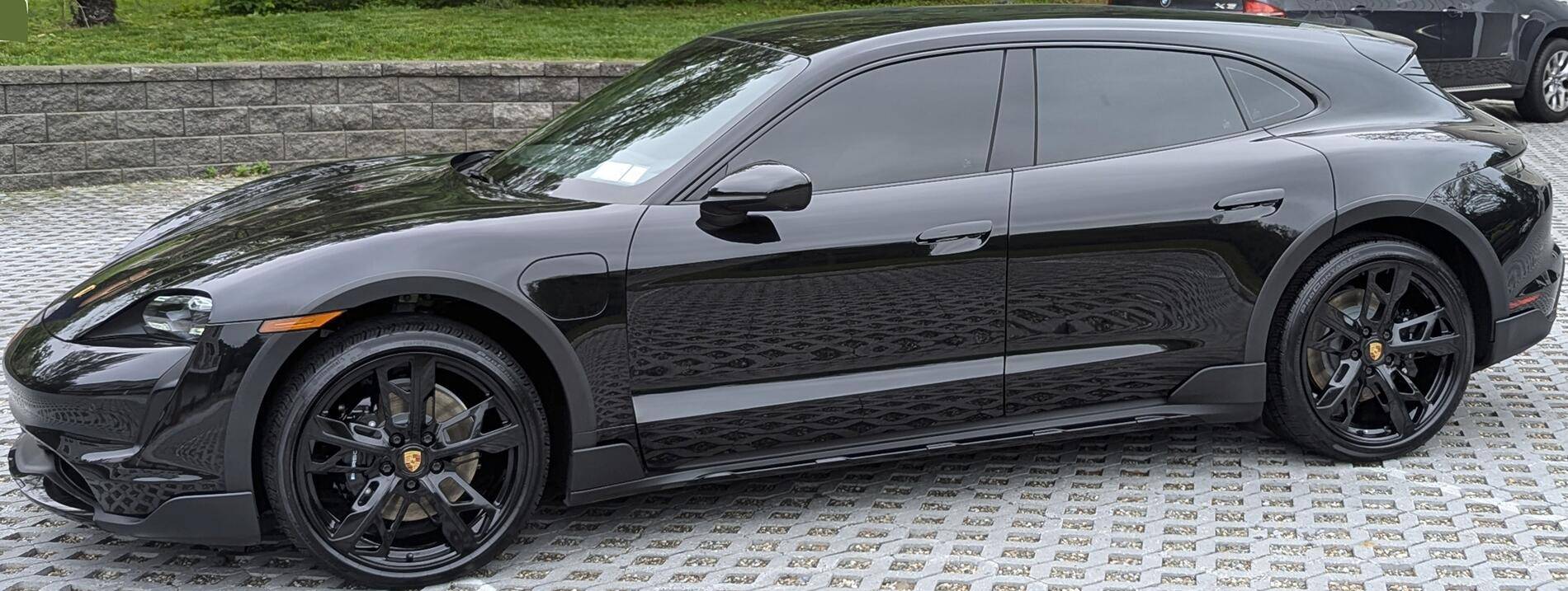 Porsche Taycan Sunshade for Cross Turismo Taycan_4S_CrossTurismo-2021