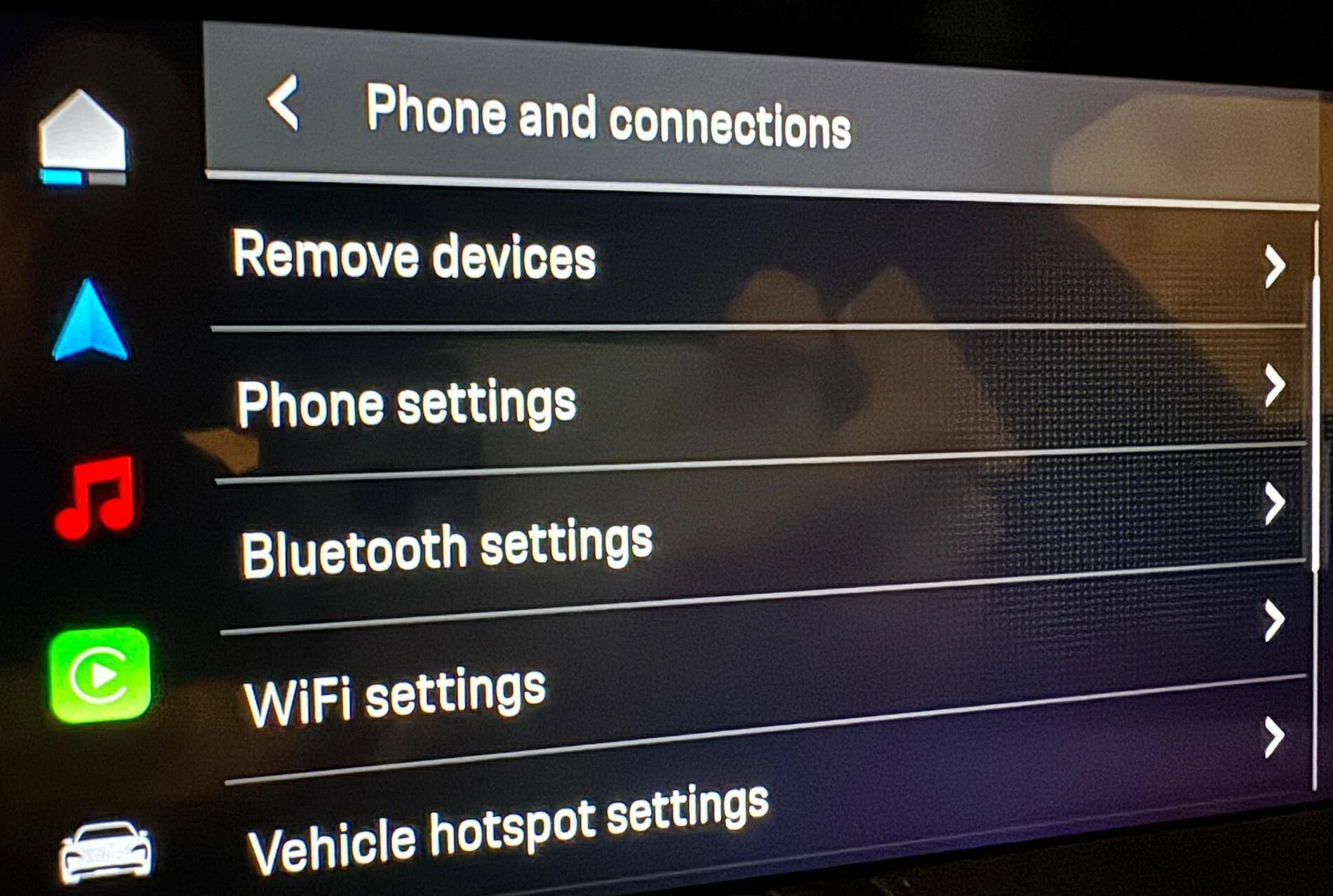 Porsche Taycan Using the wifi hotspot while also using apple CarPlay 1750108452700-1n