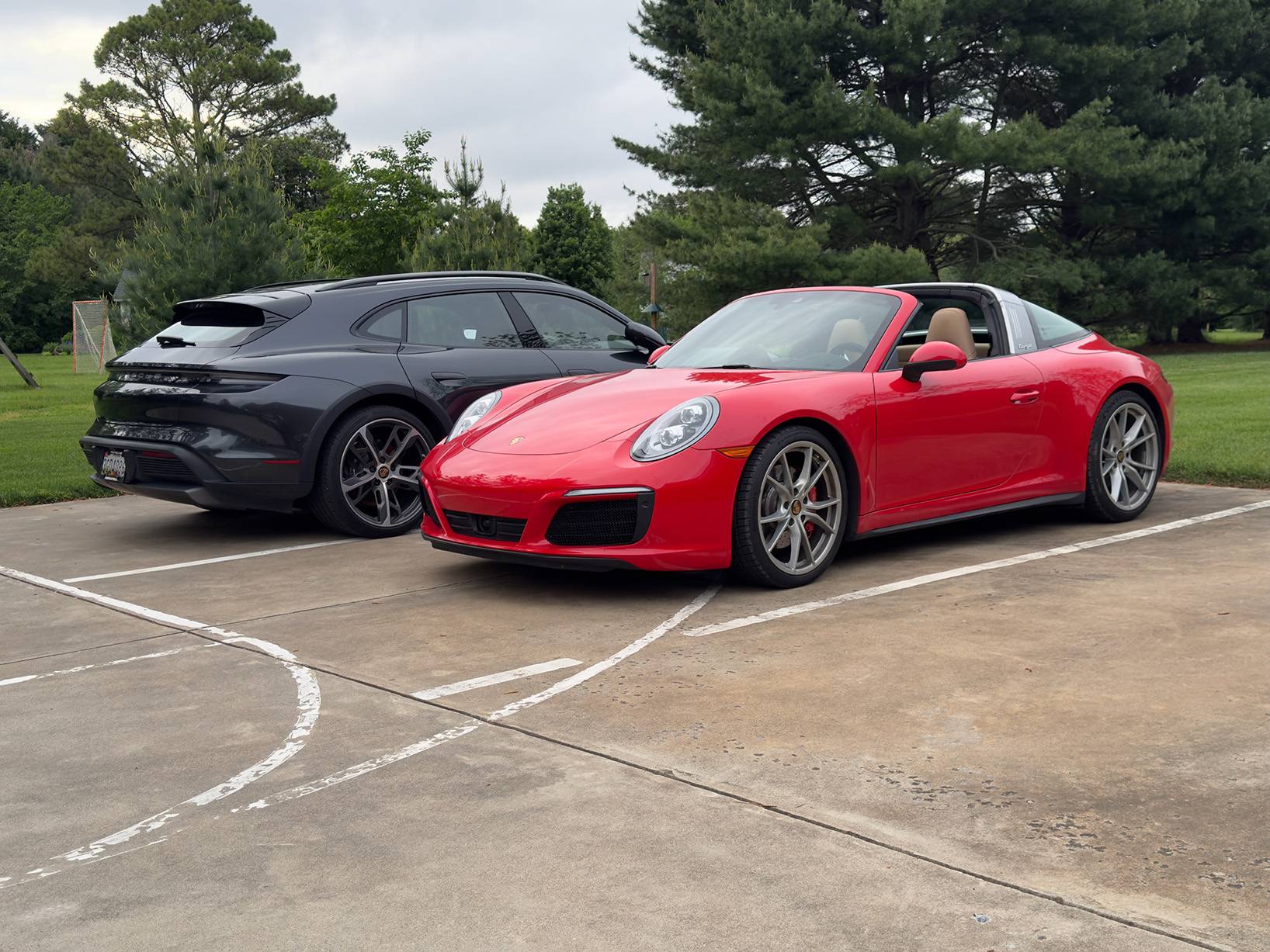 Porsche Taycan some people hold both taycan and 911 ? TC911