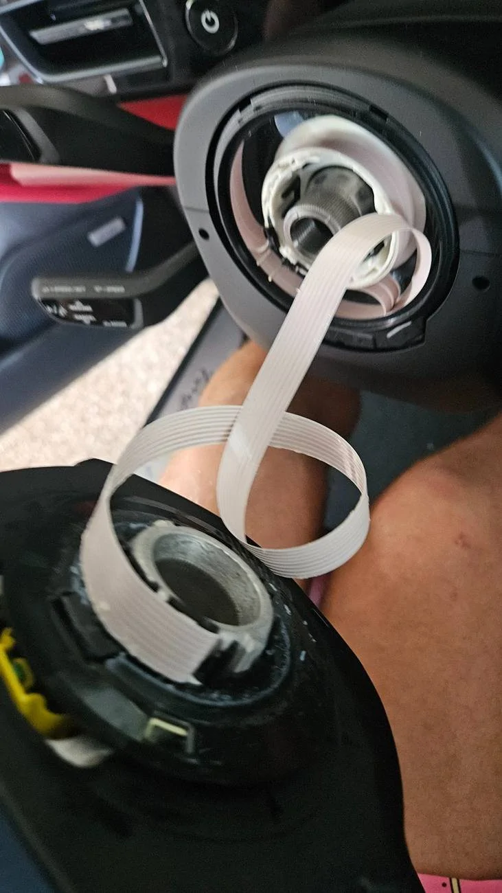 Porsche Taycan Anyone swapped a steering wheel over? 20250620_140841