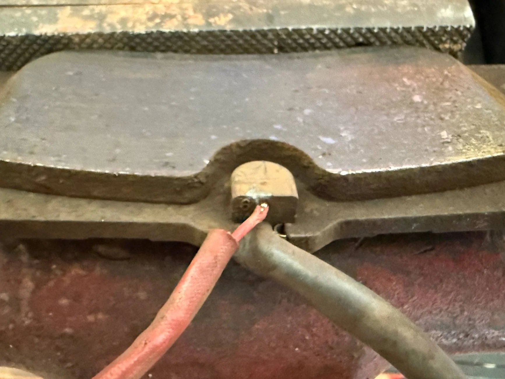 Porsche Taycan Rear brakes worn at 33,000 miles IMG_2624