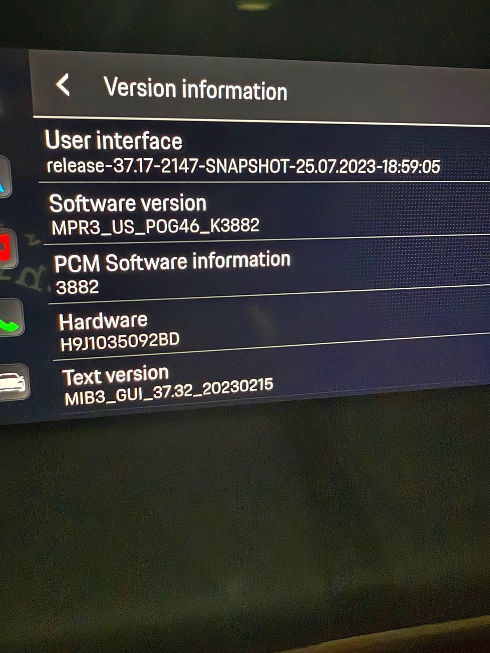 Porsche Taycan Current software and hardware version on j1.1 MY24 Turbo S IMG_7548