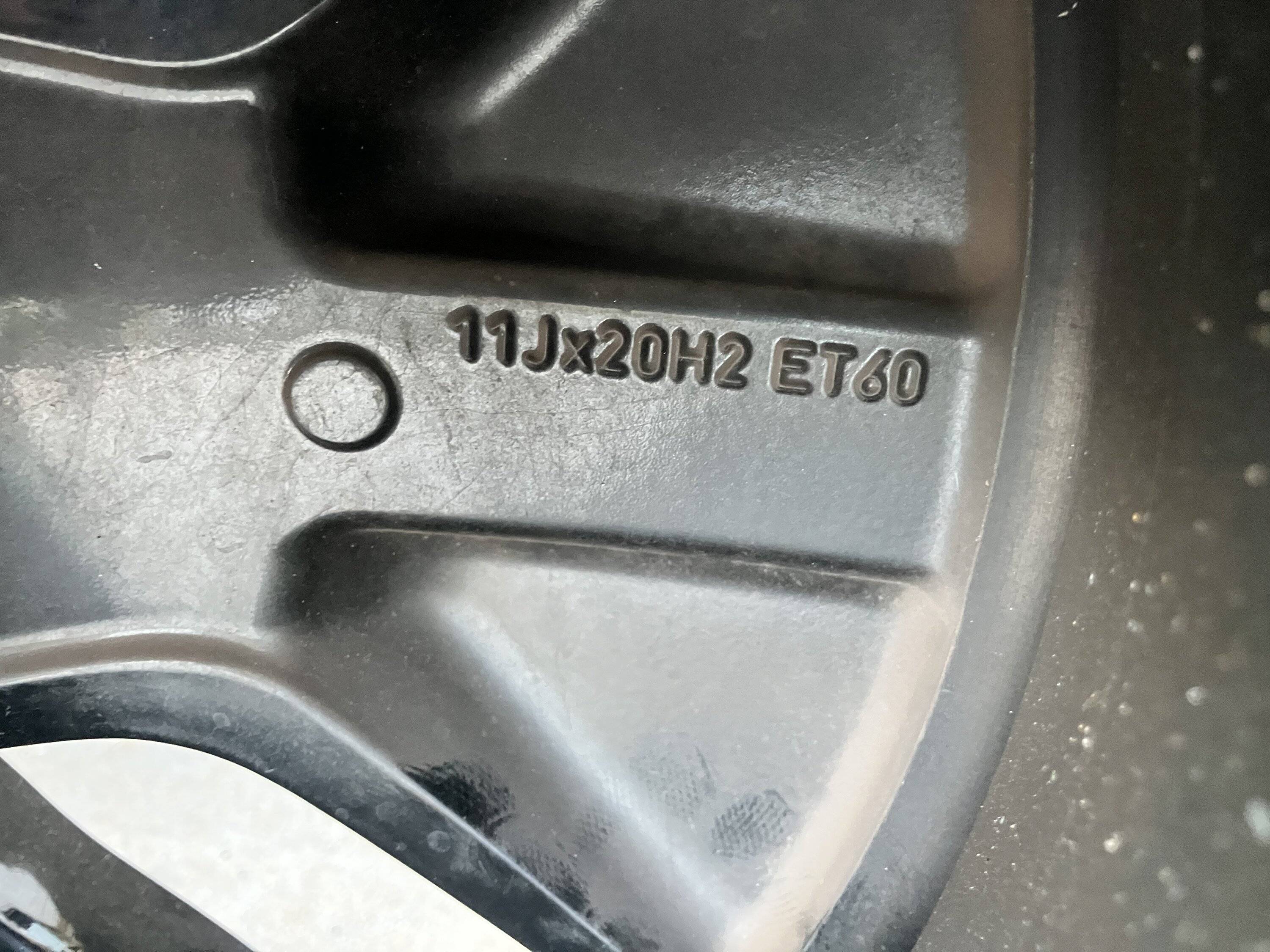 Porsche Taycan Four OEM 20" Aero wheels for sale $1,900 OBO IMG_2328
