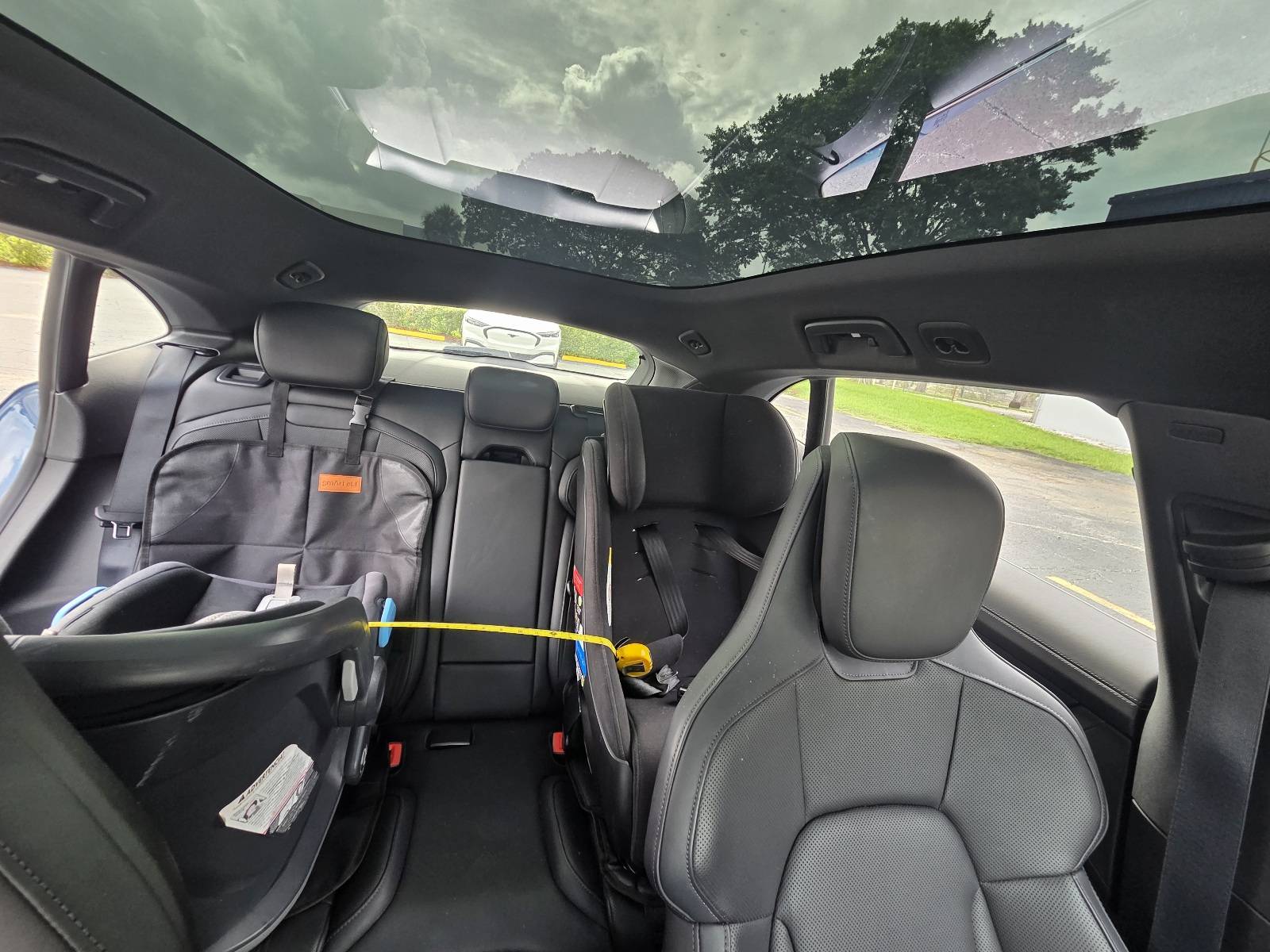 Porsche Taycan Three Car Seats 20250717_095628