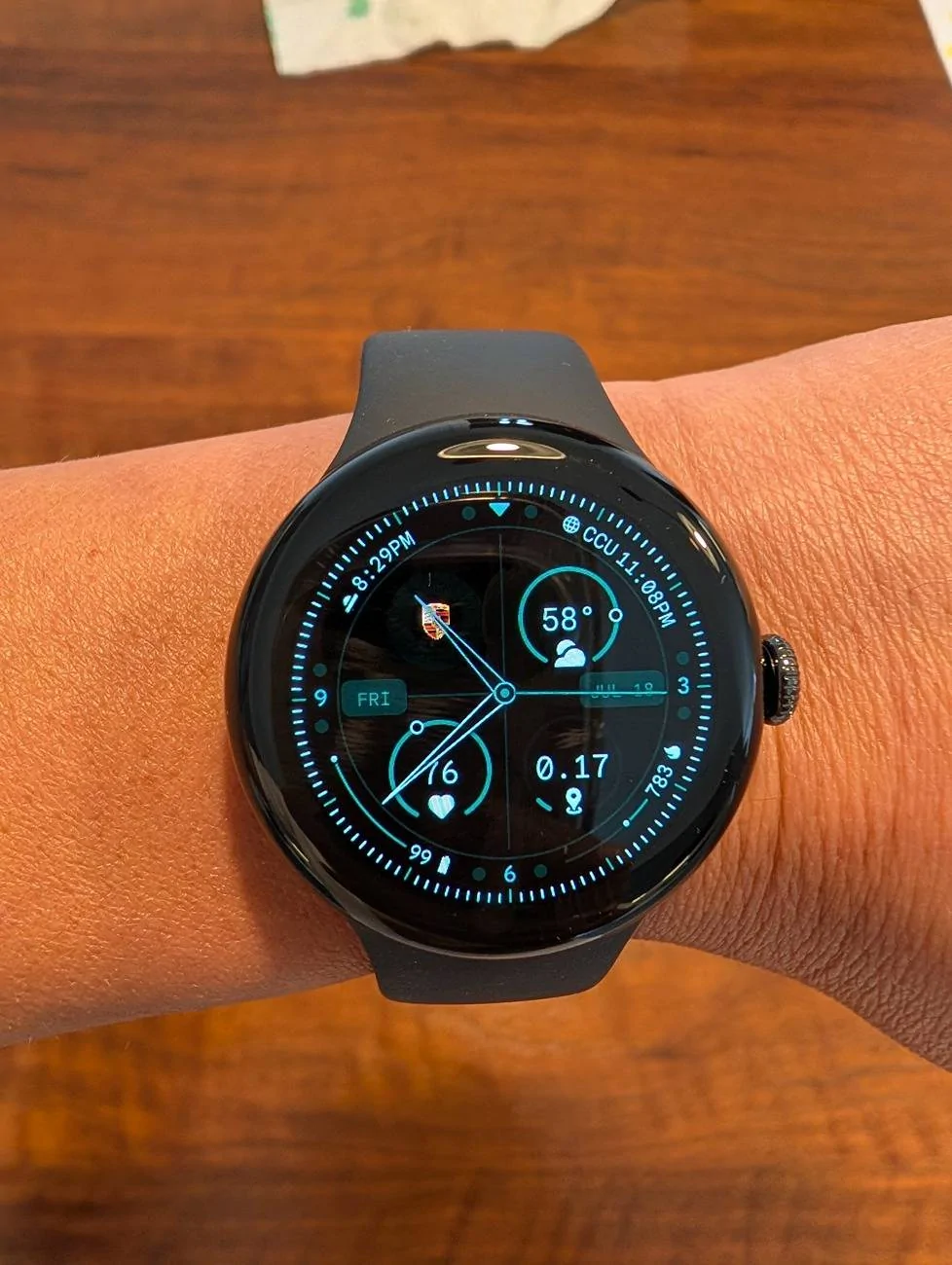 Porsche Taycan My Porsche App features on a Smartwatch PXL_20250718_173815666