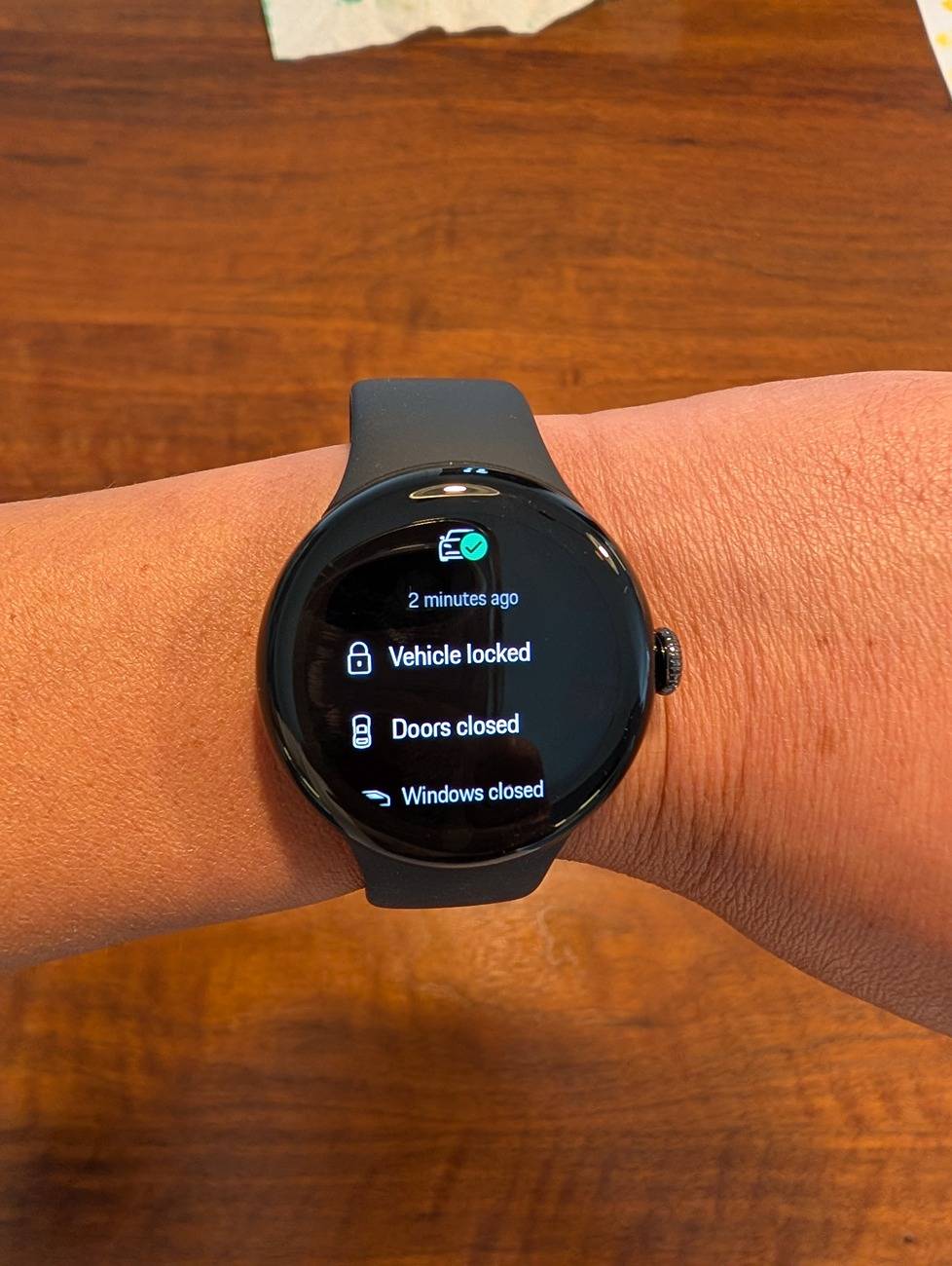 Porsche Taycan My Porsche App features on a Smartwatch PXL_20250718_173852115