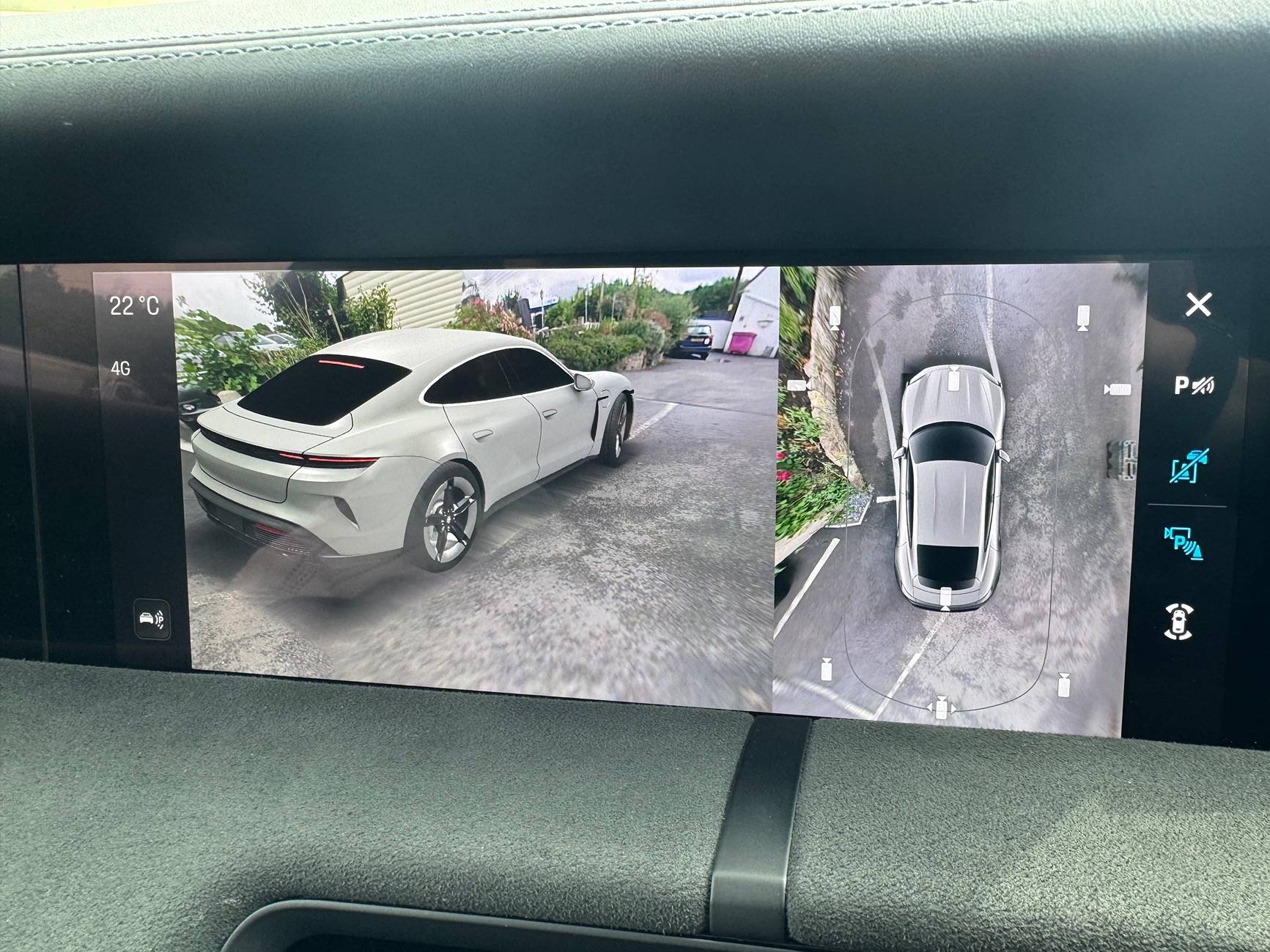 Porsche Taycan Surround View with Active Parking Support IMG_2220