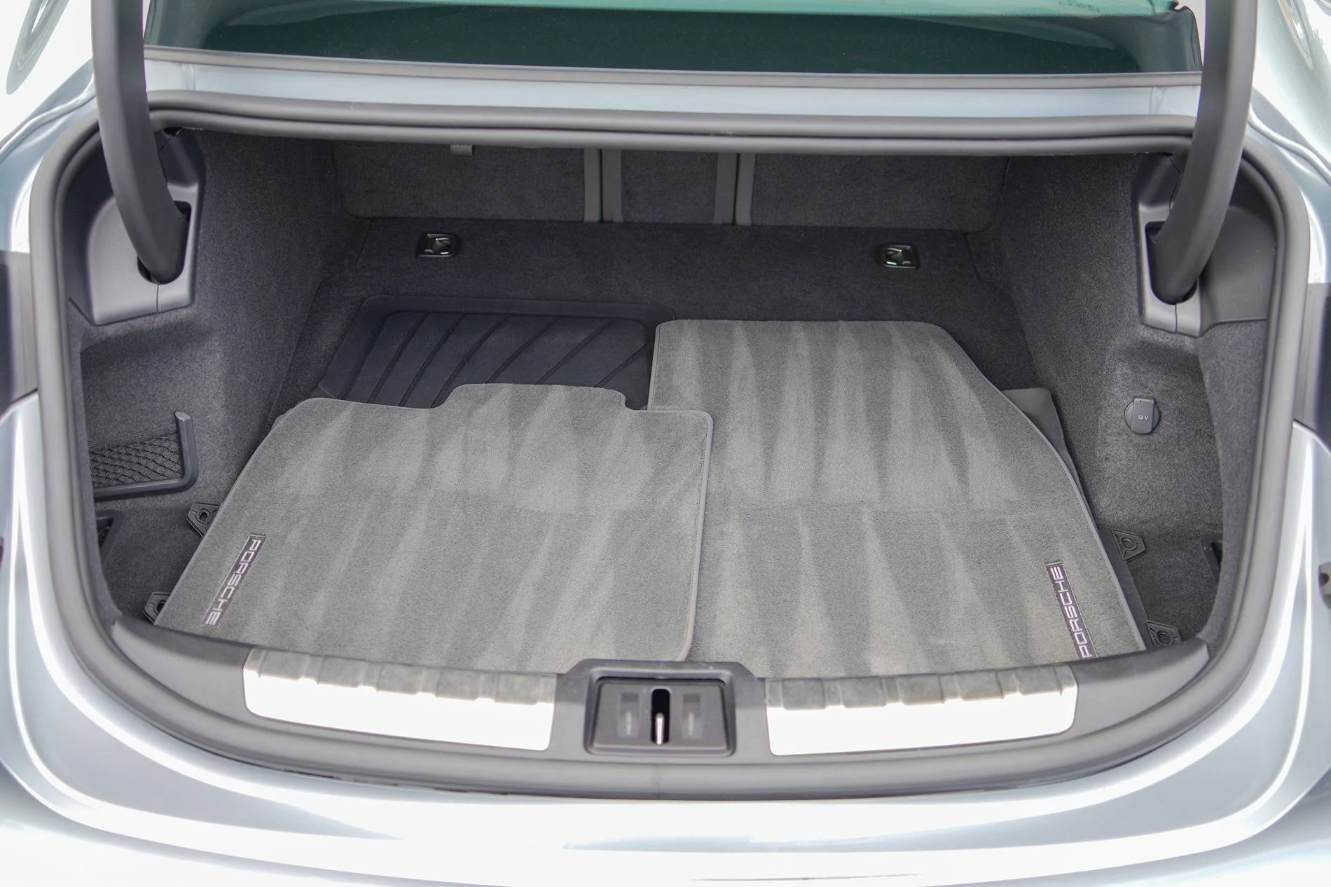 Porsche Taycan 2021 Taycan 4S - $47,900 DSC07222