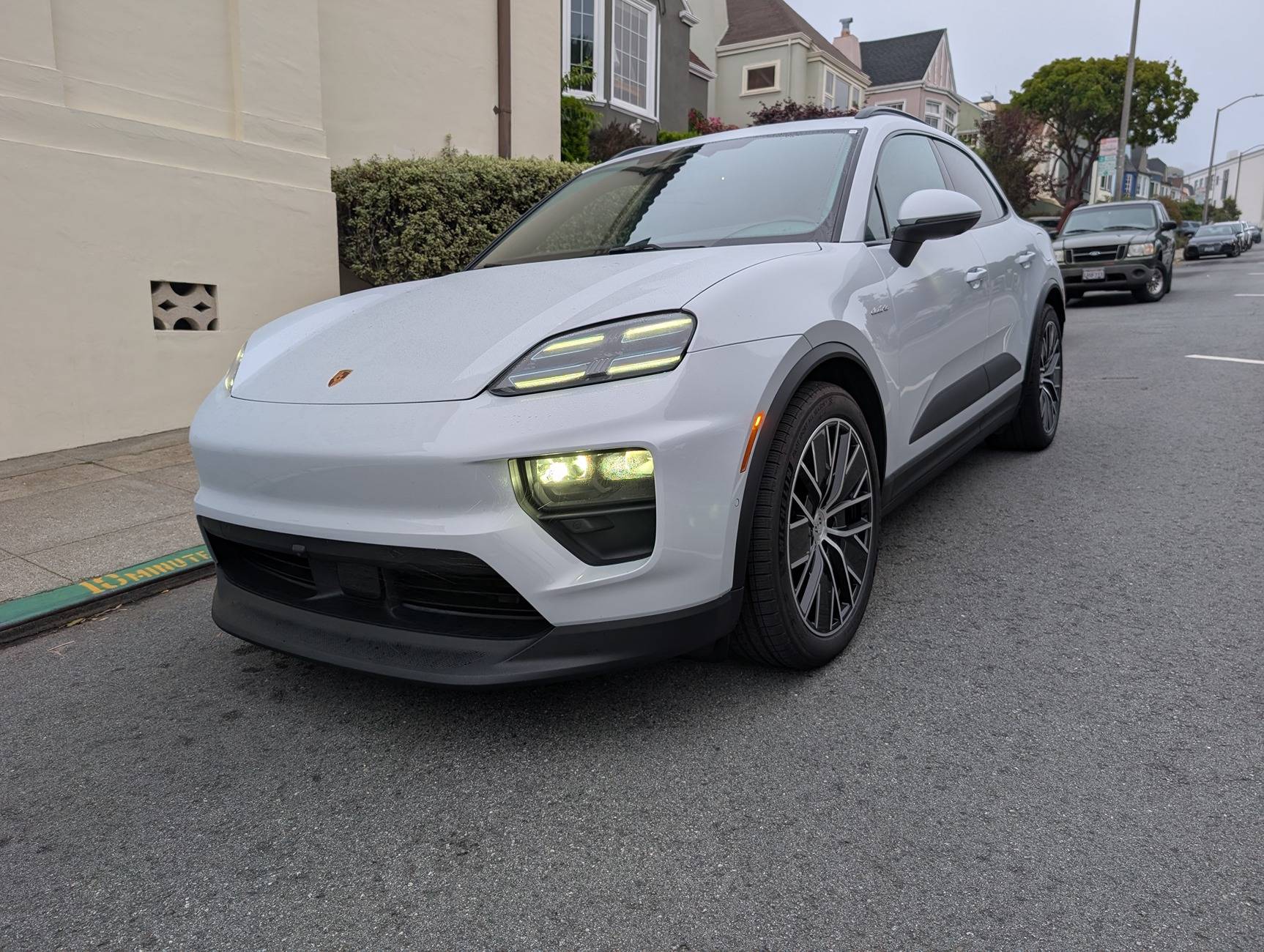 Porsche Taycan Buy a Taycan, get a base Macan for free! PXL_20250722_031044121