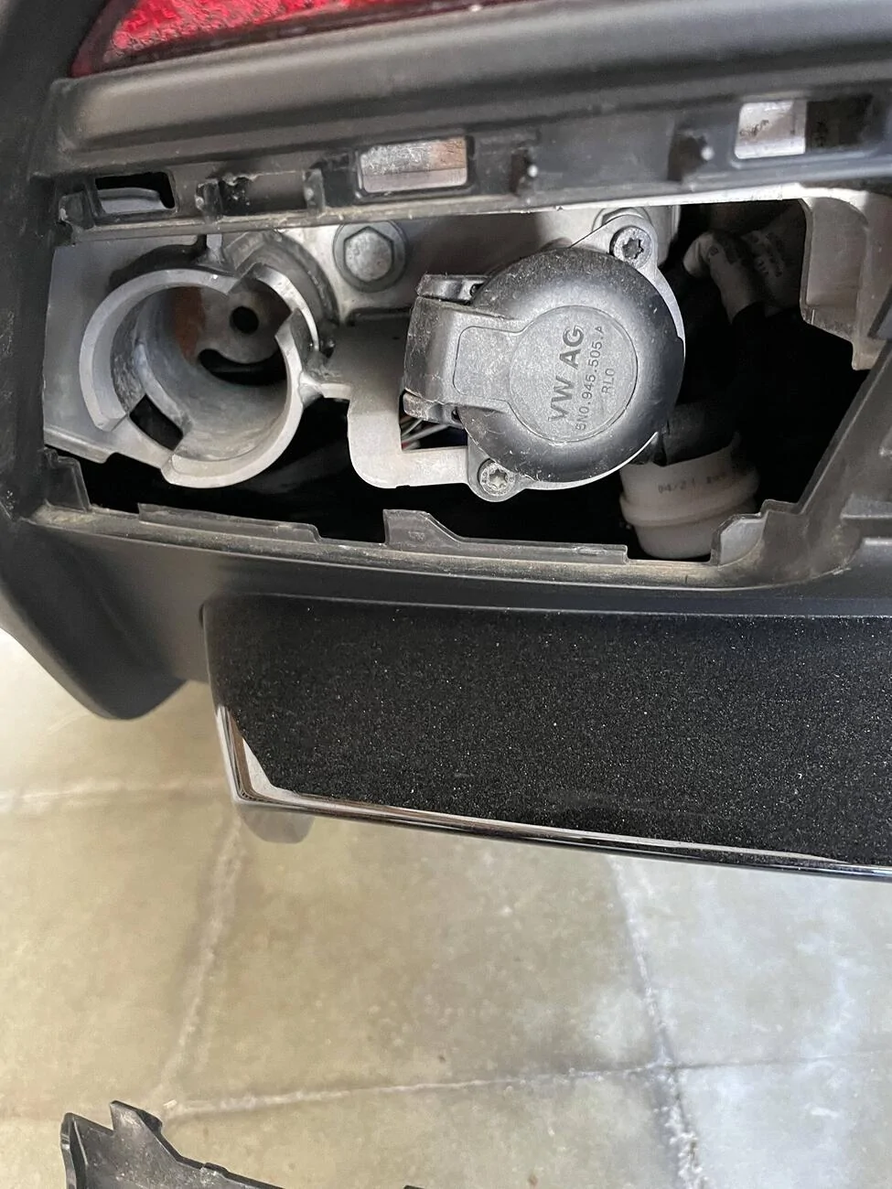 Porsche Taycan Retrofit: GTS Sport Turismo Rear Bike Carrier (NG1) 1753894794901-a1