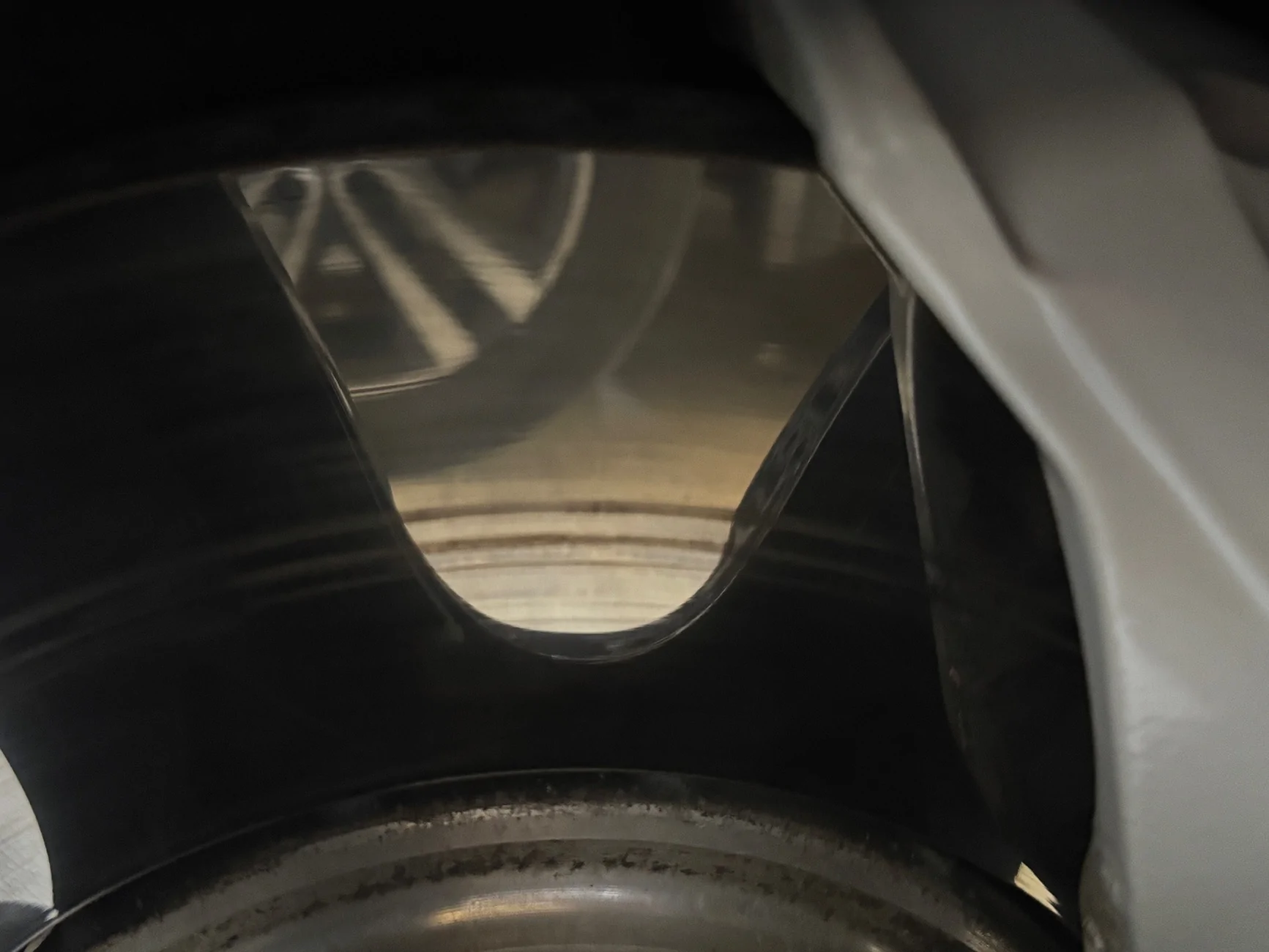 Porsche Taycan PSCB Brake discs / rotors cracked IMG_3147
