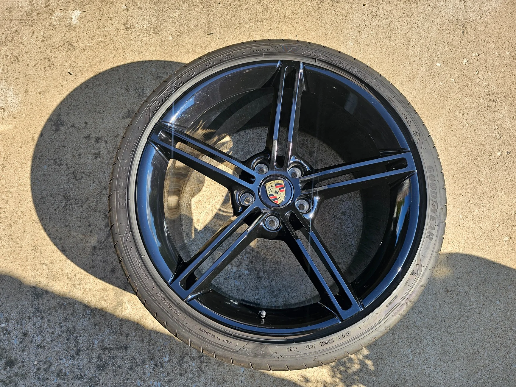 Porsche Taycan Taycan Mission E 21" Wheels in Black - Full Set 20250804_164427