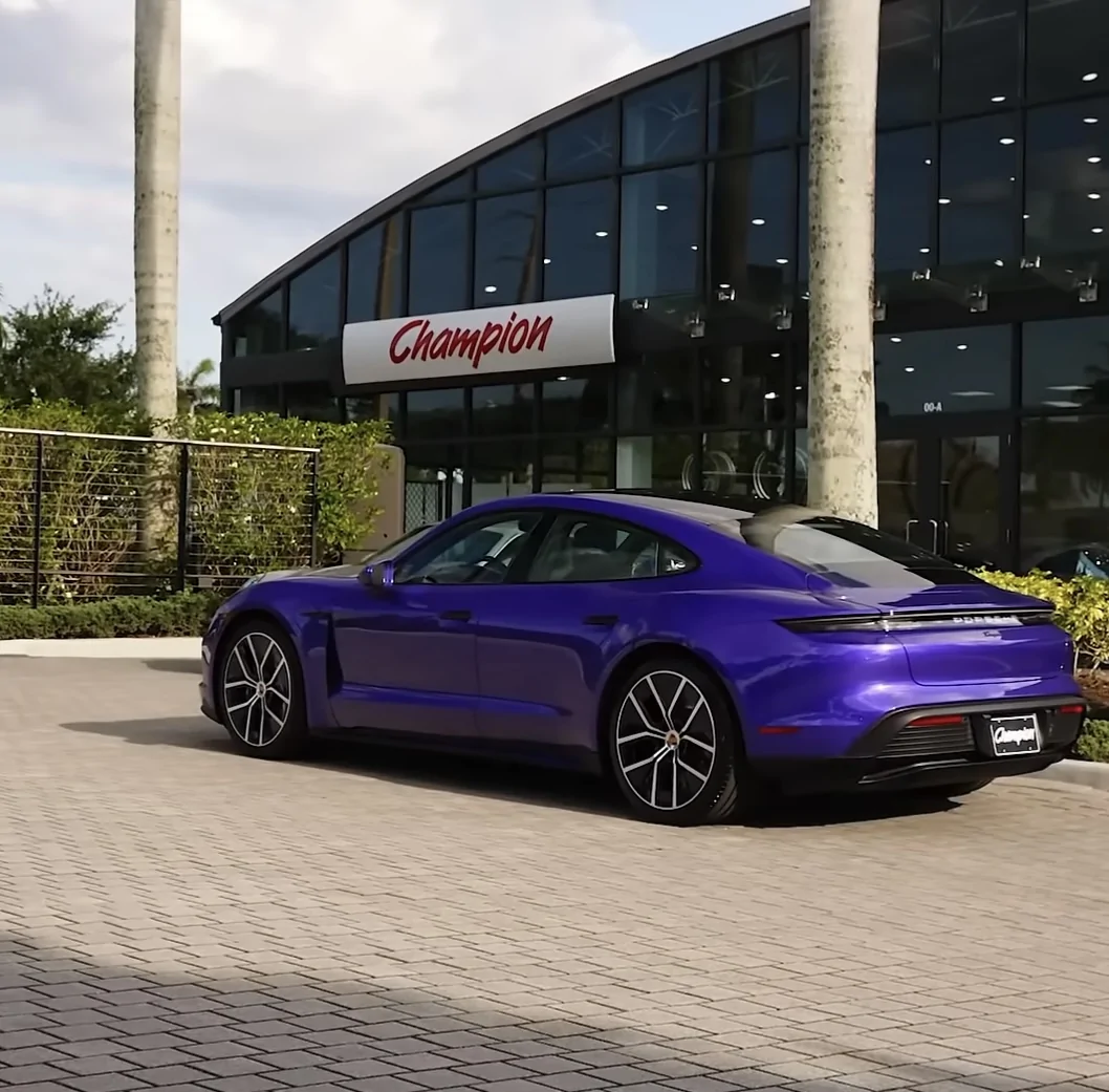 Porsche Taycan PURPLE SKY METALLIC Taycan Club IMG_4204