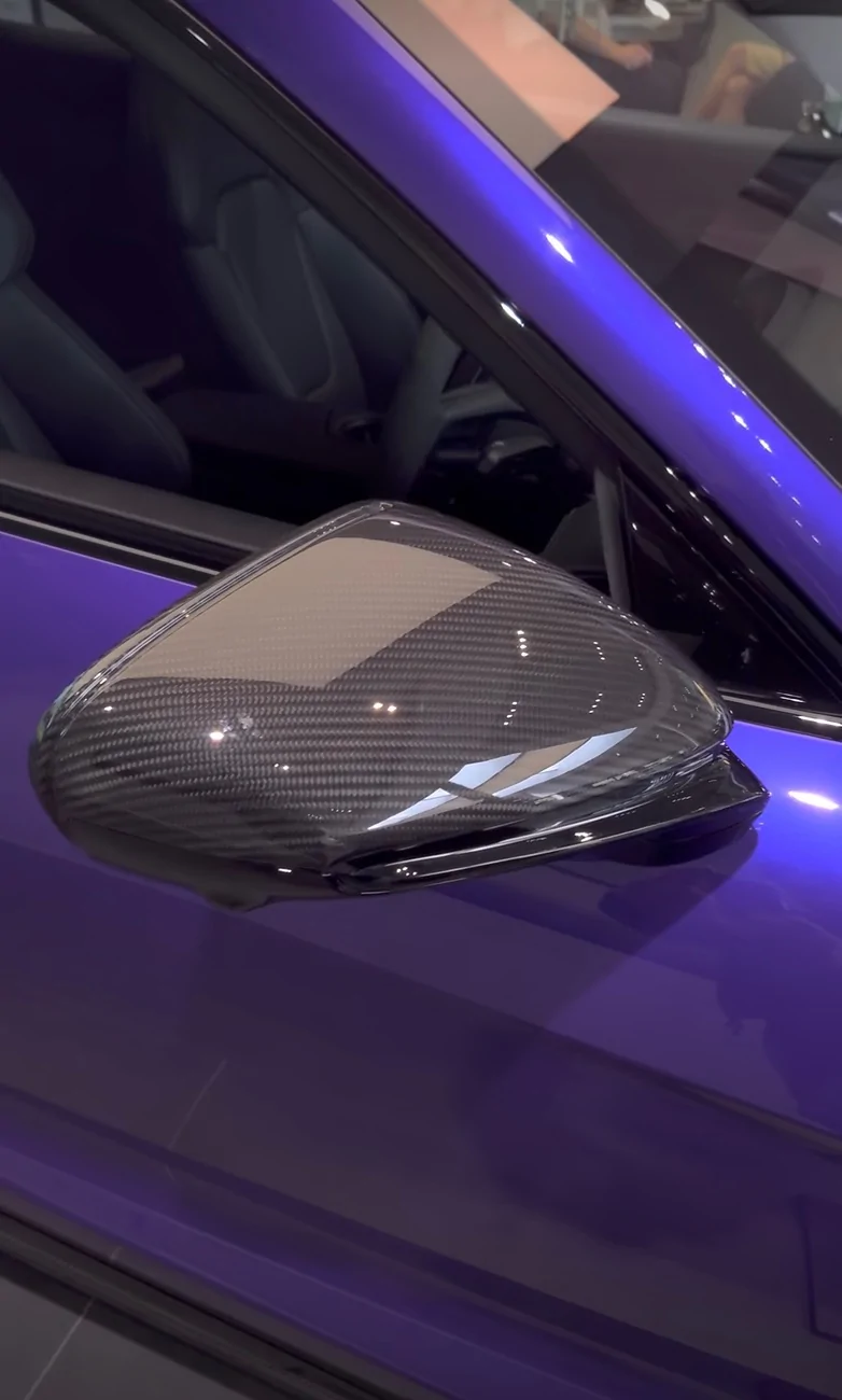 Porsche Taycan PURPLE SKY METALLIC Taycan Club IMG_4212