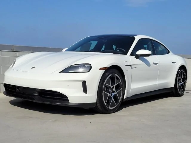 Porsche Taycan Moving on to a 2026 GTS 1755587403170-wh