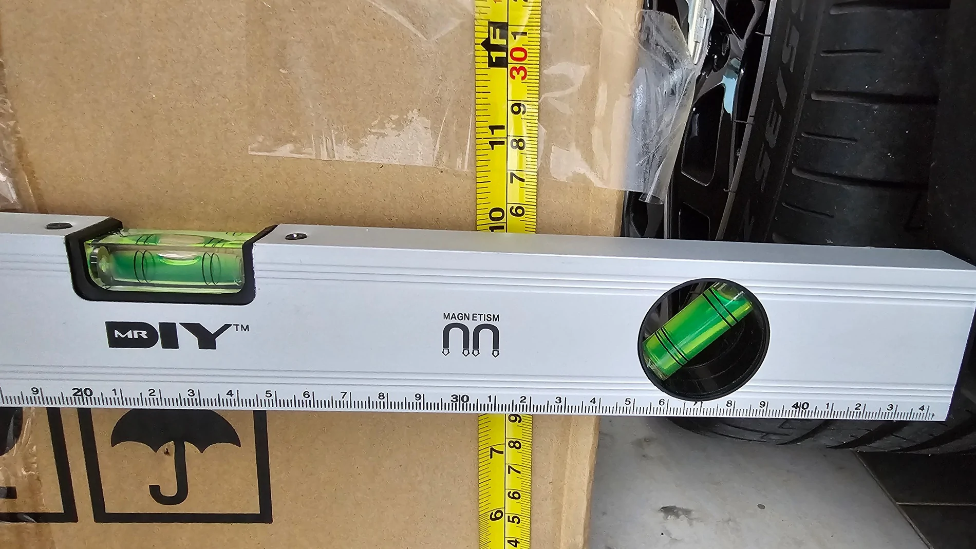 Porsche Taycan comfort access mode 3"lift  - standard on new model? 20250820_185619