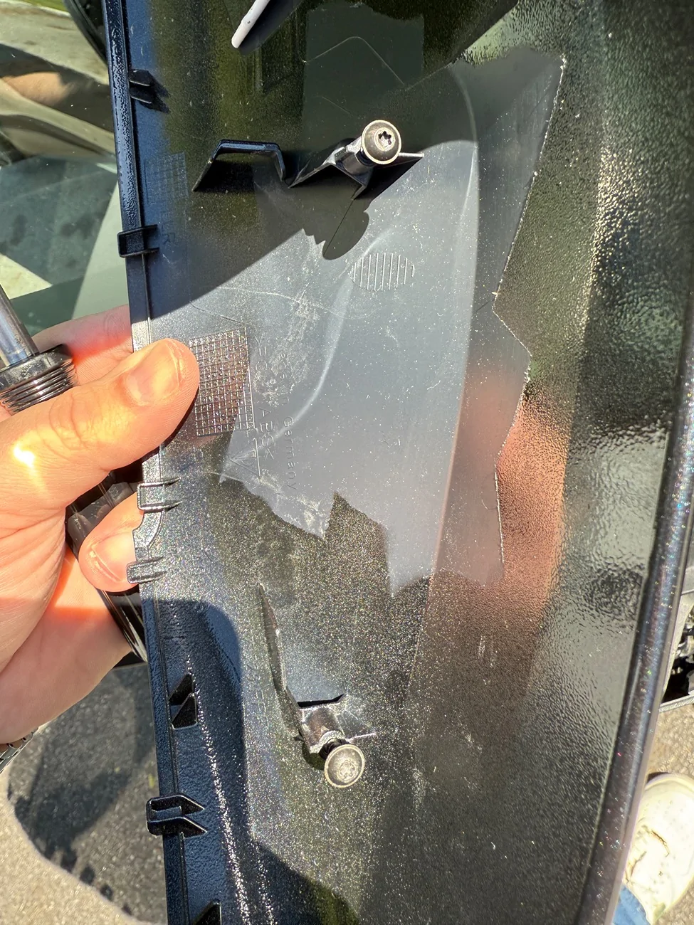 Porsche Taycan Power Folding Mirror turns to wet noodle (aka broken power folding mirror) IMG_7322