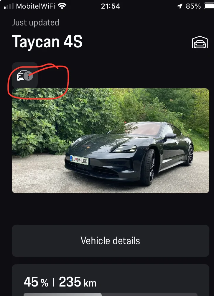 Porsche Taycan Anyone seen in Porsche app: Window data not available? IMG_3345