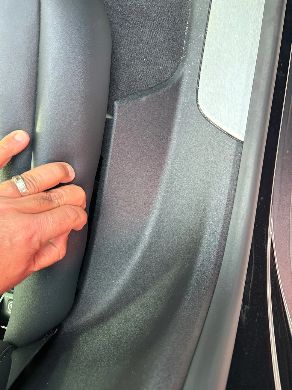 Porsche Taycan Rear seat detaching from trim IMG_1353