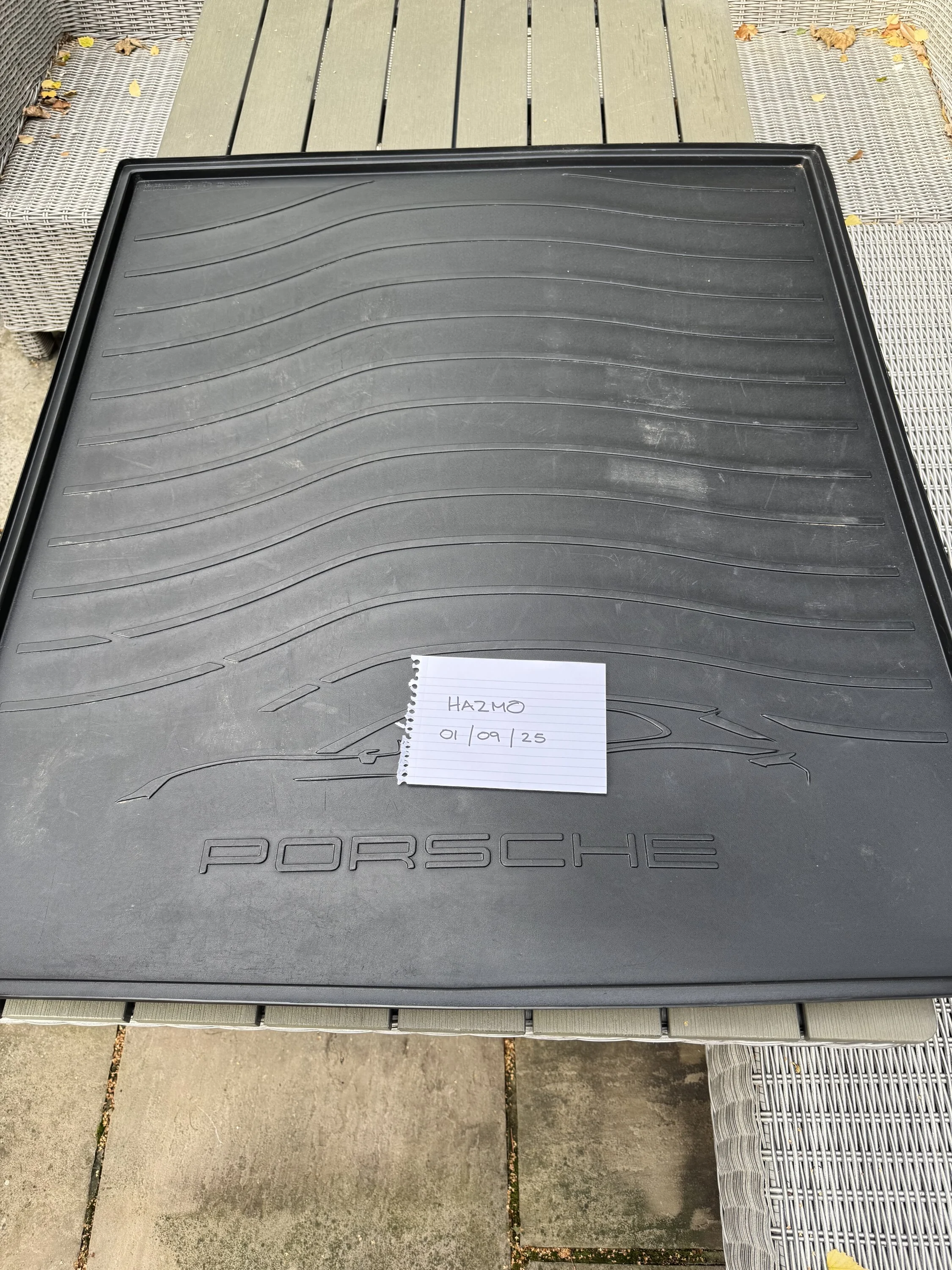Porsche Taycan Boot Protector 4S CT 2024 IMG_2371