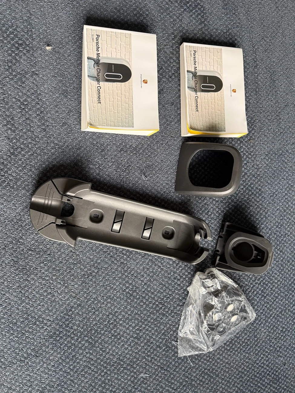 Porsche Taycan SOLD: Porsche Wall Charger with upgraded cable, practically new IMG_2633