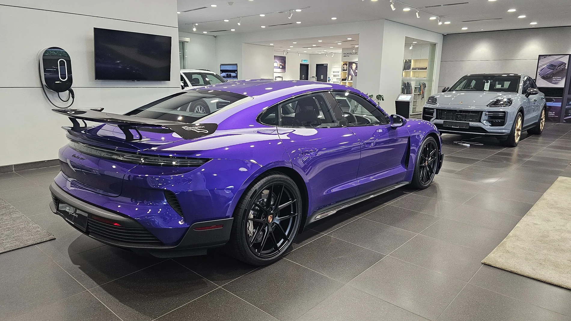 Porsche Taycan 🎨 PTS: PAINT TO SAMPLE Taycan Club & Photos Thread 20250529_160711