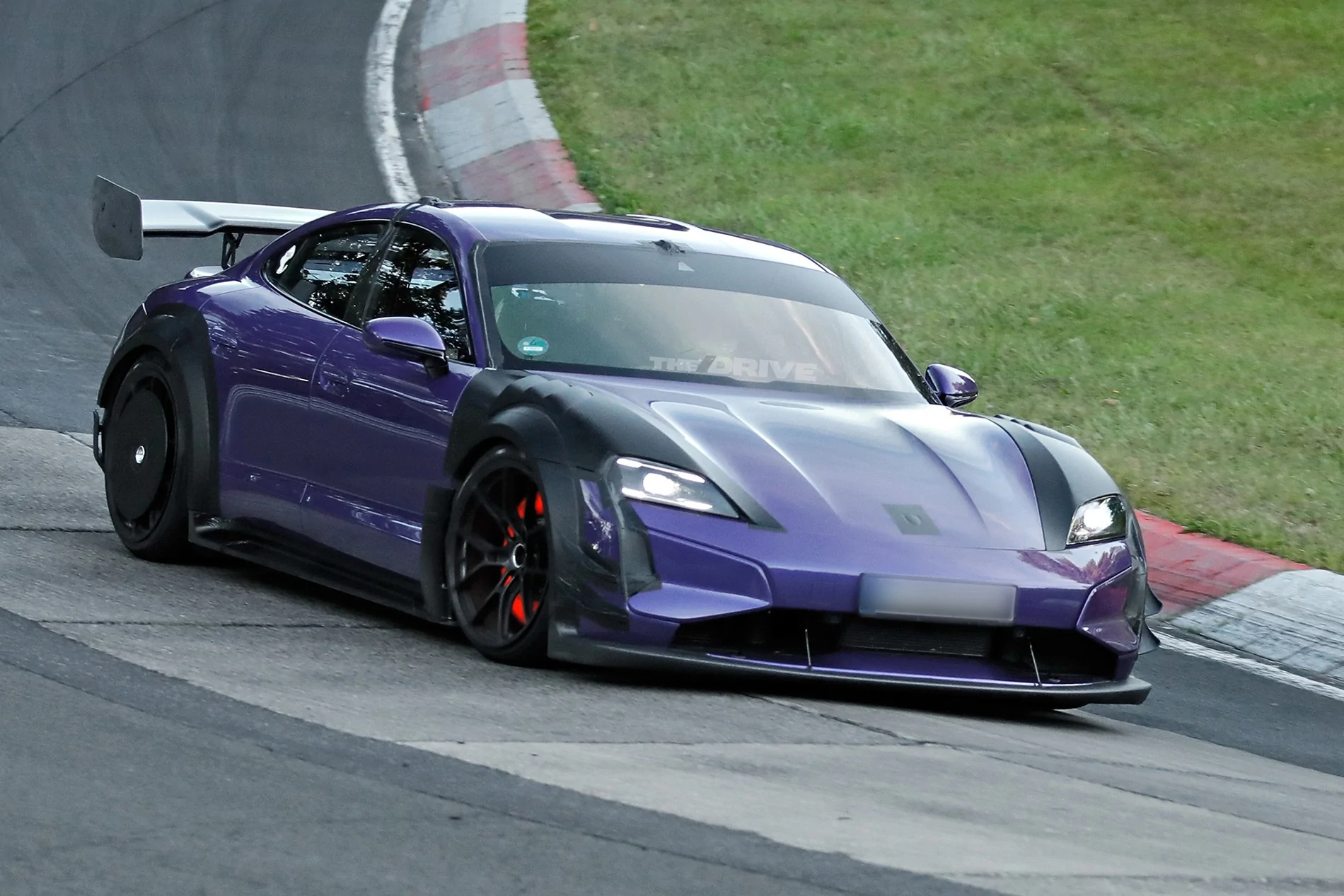 Porsche Taycan New Taycan Turbo GT version? Taycan-GT-RS-Inline-7