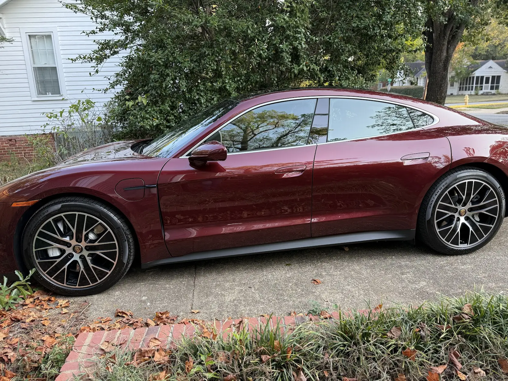 Porsche Taycan Pull the trigger or wait? 1757637035158-66