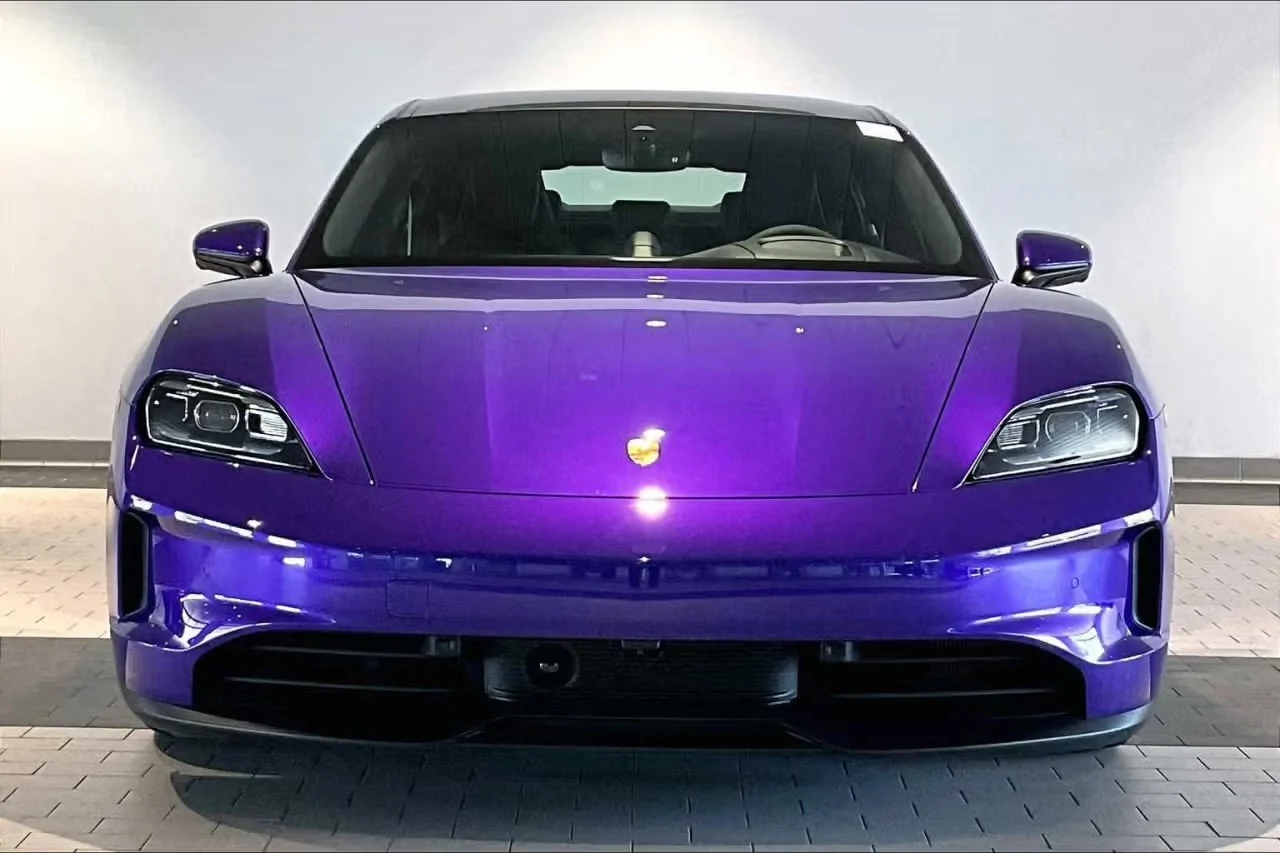Porsche Taycan PURPLE SKY METALLIC Taycan Club IMG_5997