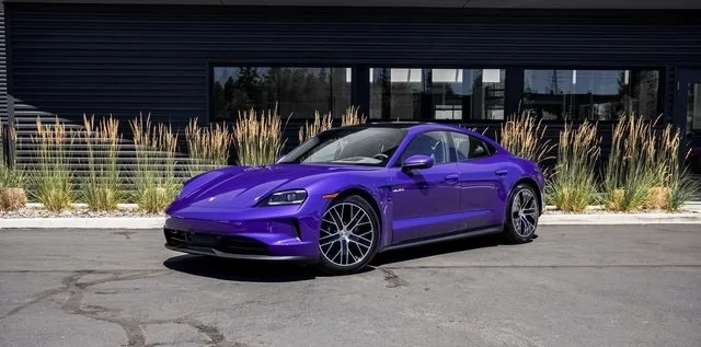 Porsche Taycan PURPLE SKY METALLIC Taycan Club IMG_6009