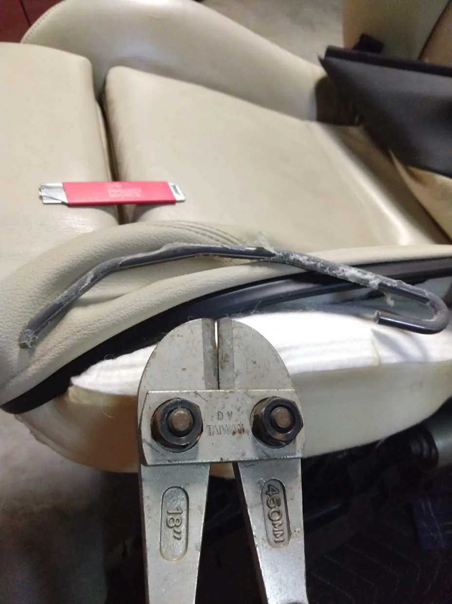 Porsche Taycan Taycan 18 way seat Discomfort 1000007820