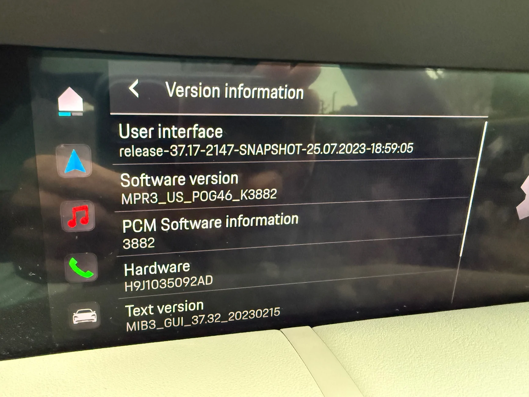 Porsche Taycan 7.1.23 Software Update IMG_8852