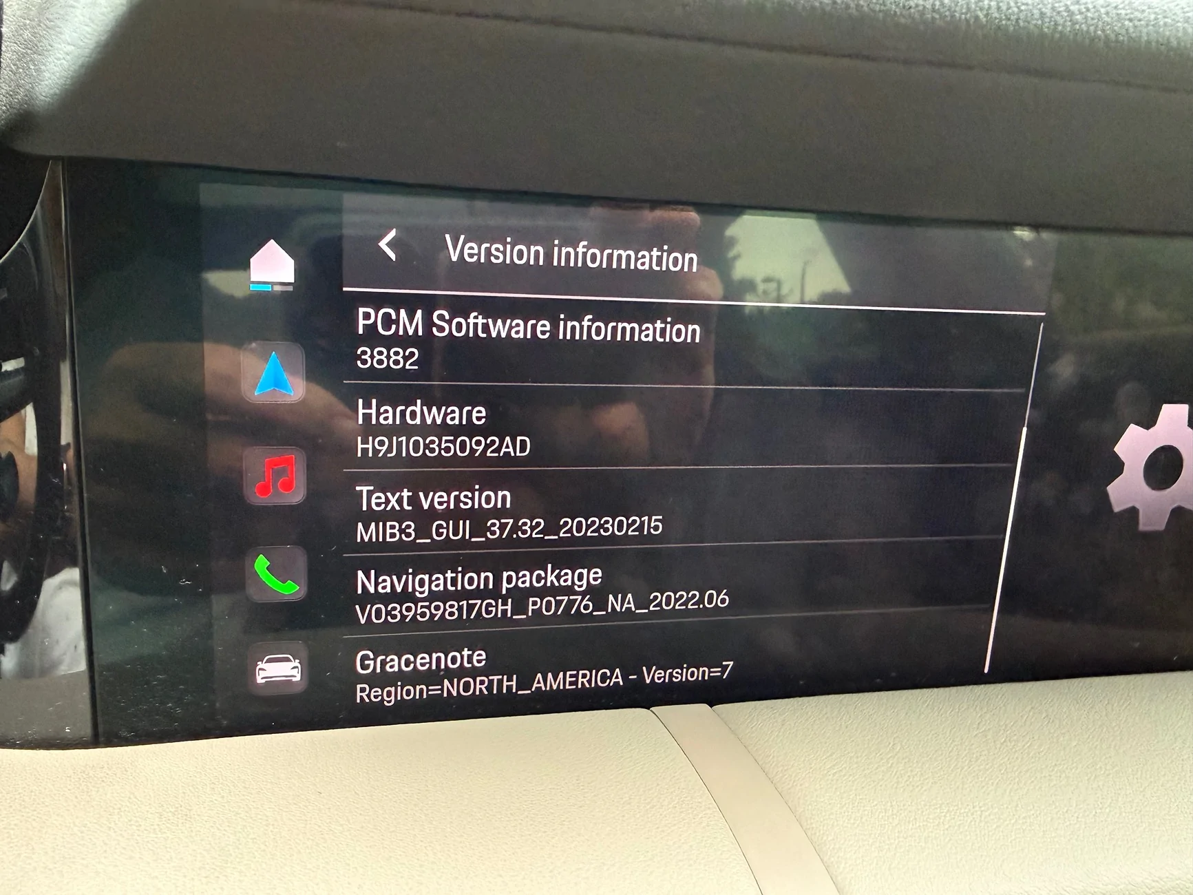 Porsche Taycan 7.1.23 Software Update IMG_8853