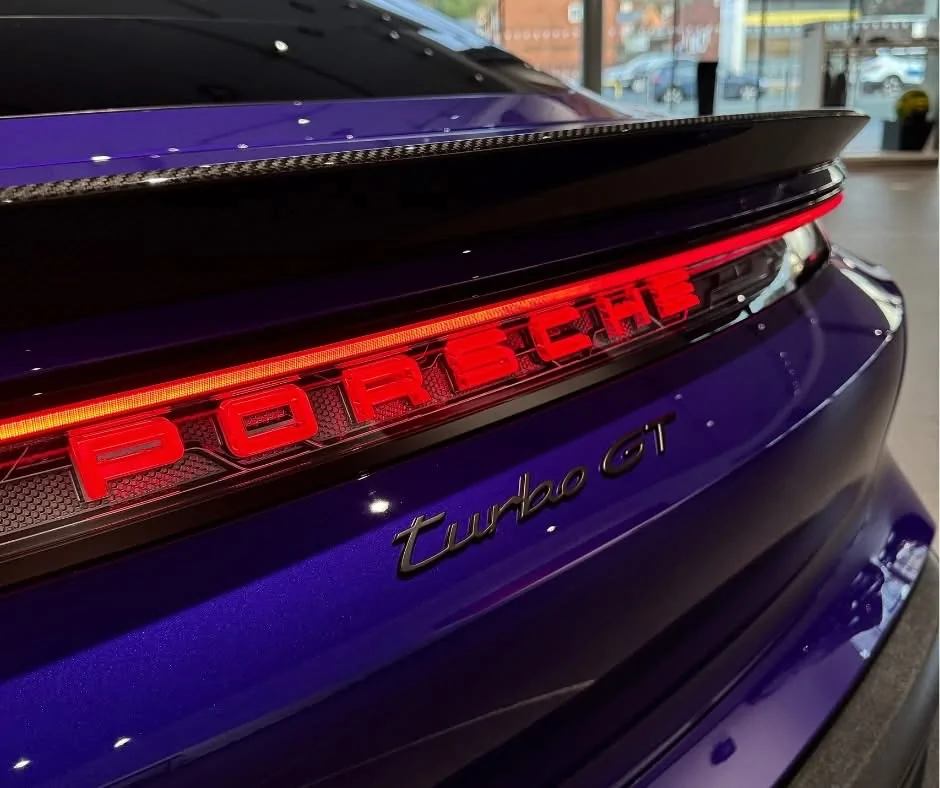 Porsche Taycan PURPLE SKY METALLIC Taycan Club IMG_8955