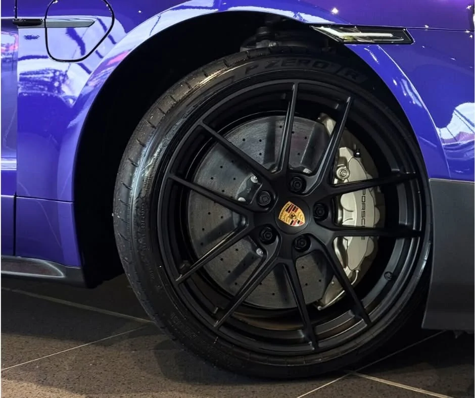 Porsche Taycan PURPLE SKY METALLIC Taycan Club IMG_8957