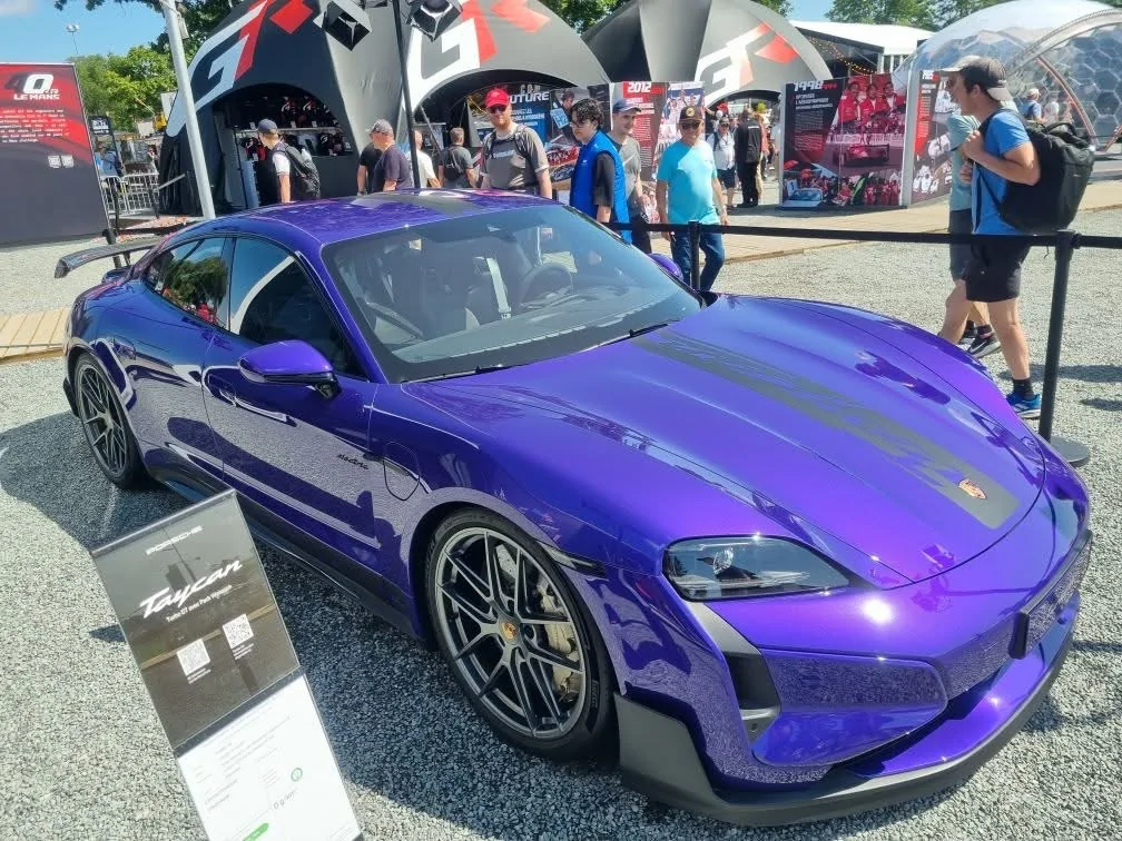 Porsche Taycan PURPLE SKY METALLIC Taycan Club IMG_8962