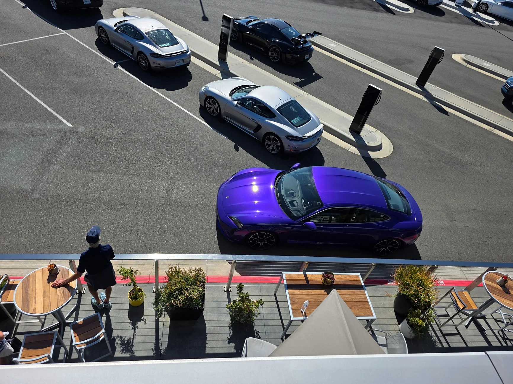 Porsche Taycan PURPLE SKY METALLIC Taycan Club 20251019_110257