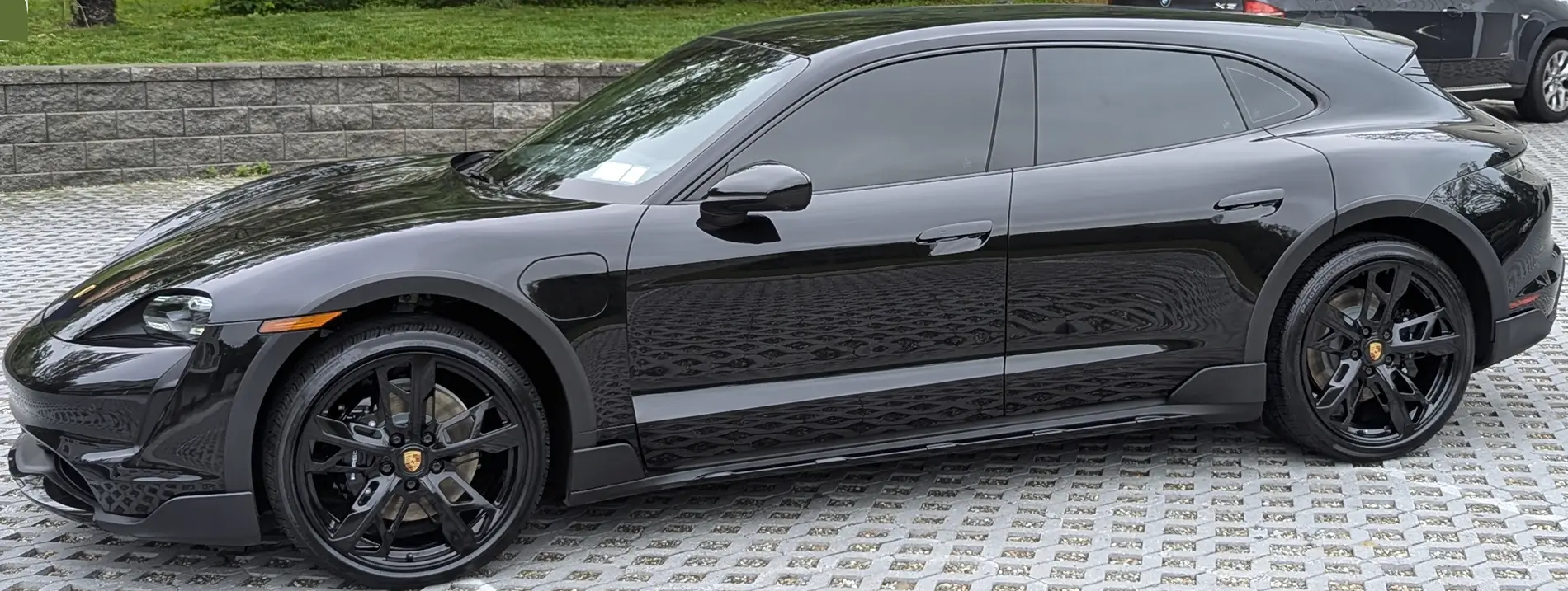 Porsche Taycan Window tint - 50% front with 35% rear (post your pics) Taycan_4S_CrossTurismo-2021