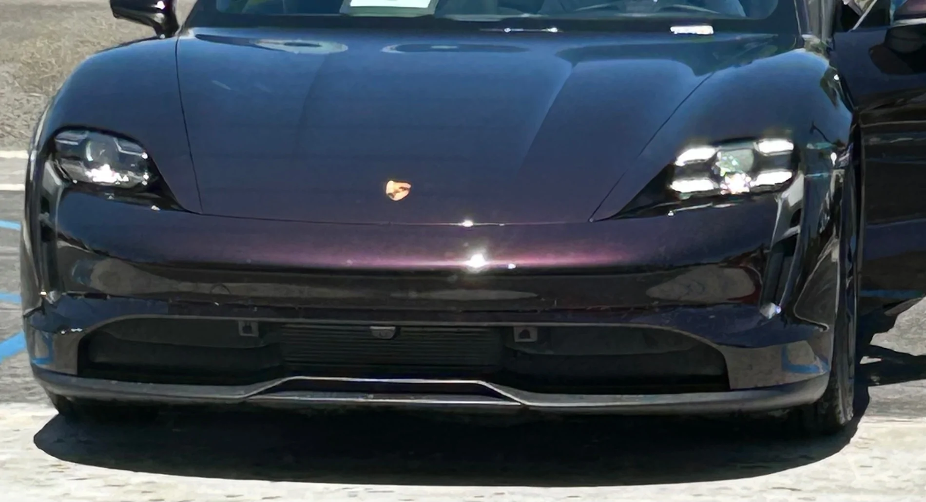Porsche Taycan 🎨 PTS: PAINT TO SAMPLE Taycan Club & Photos Thread IMG_2315