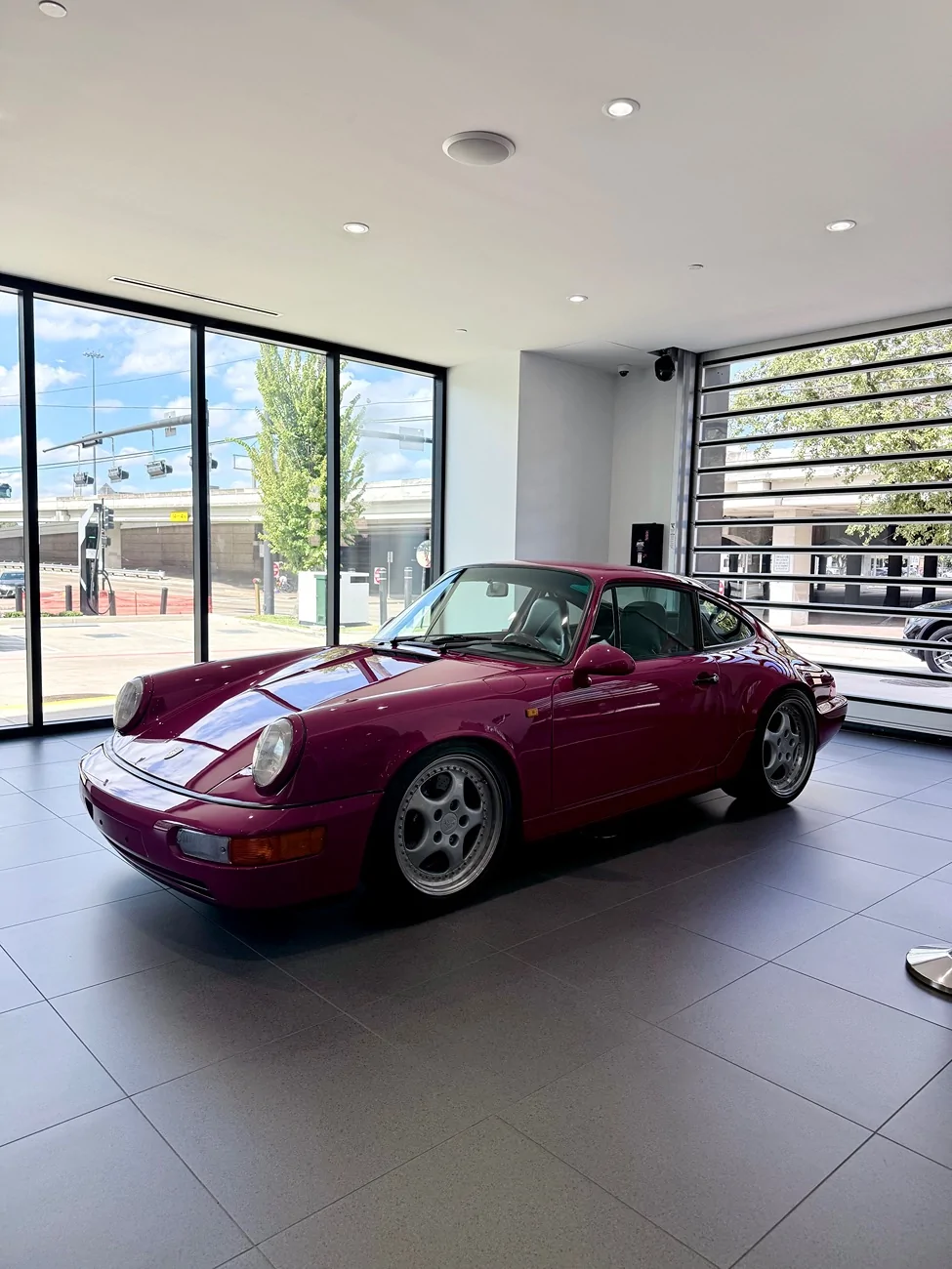 Porsche Taycan Rubystone Red '92 Carrera RS IMG_1221