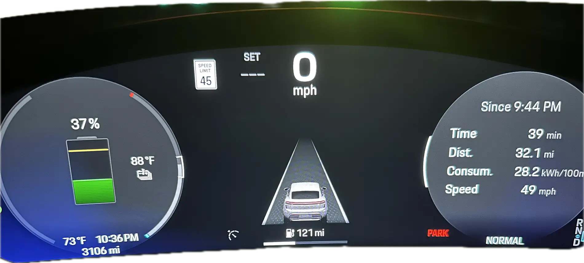 Porsche Taycan Loving this Macan EV 1762578037519-08