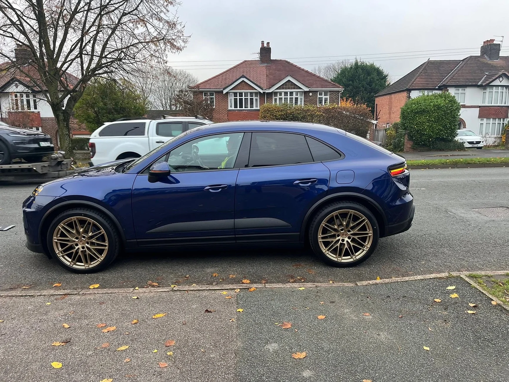 Porsche Taycan Loving this Macan EV IMG_0268