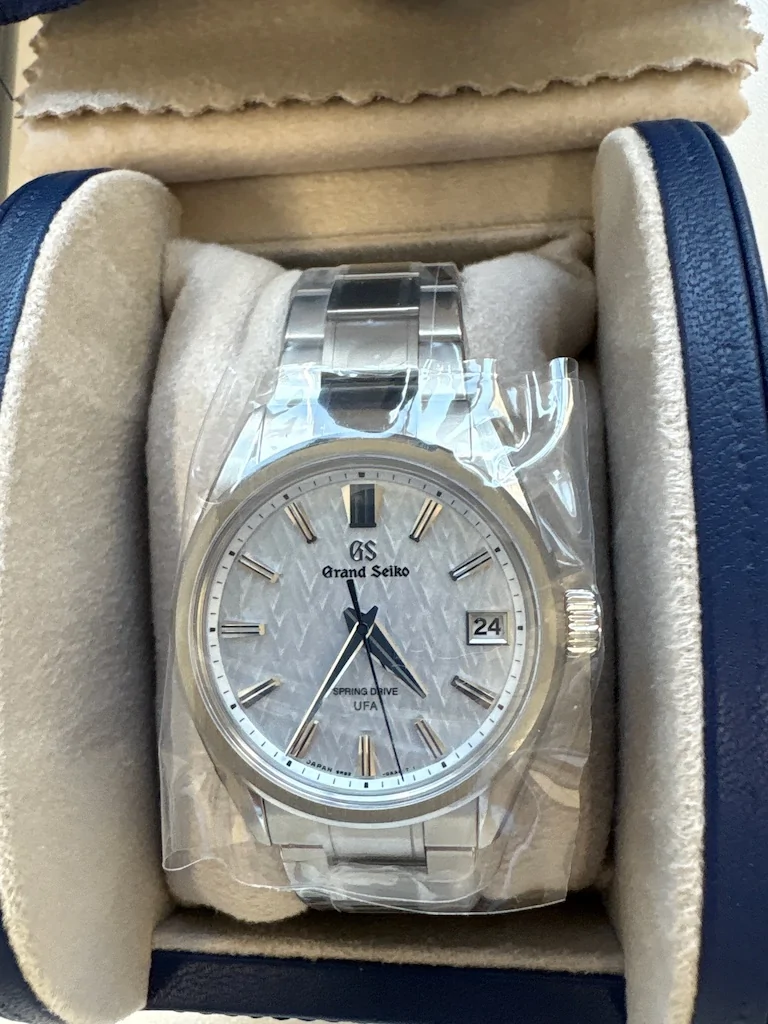 Porsche Taycan Watch collectors - let's talk watches here! gs
