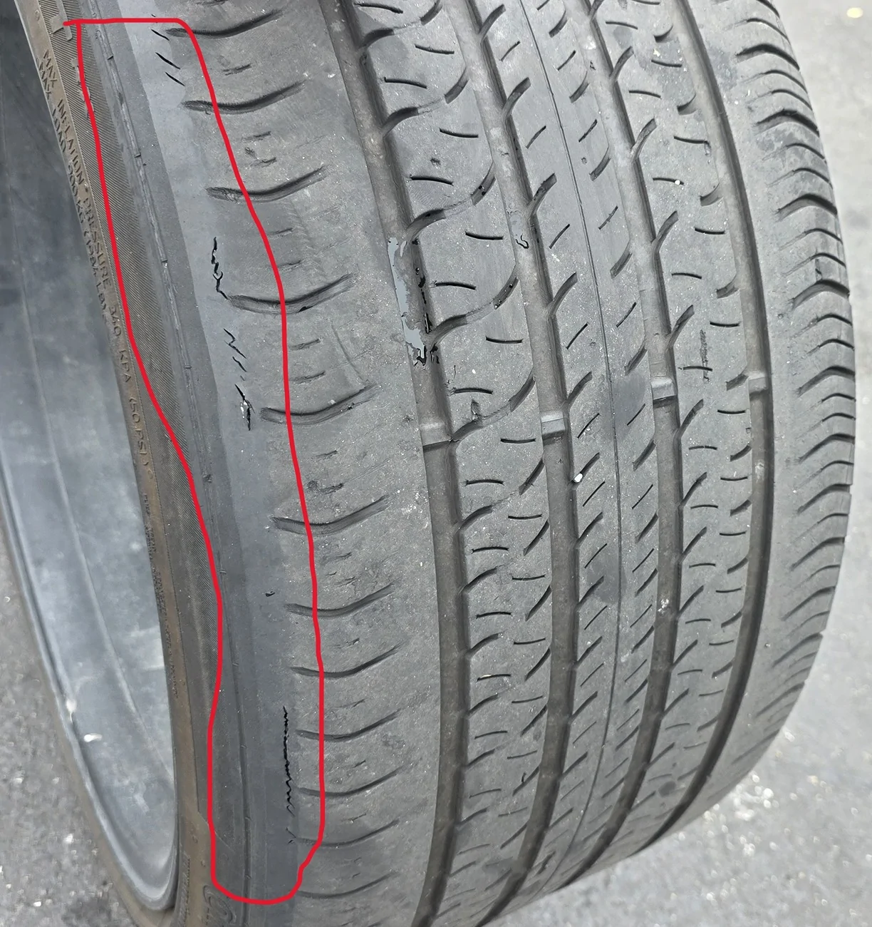Porsche Taycan Help with alignment problem:  did poor alignment cause rear inner tire excessive wear? tir