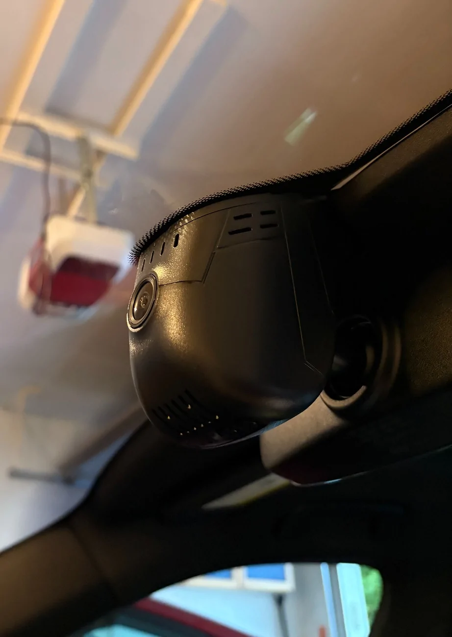 Porsche Taycan Fitcamx dashcam installation dash2