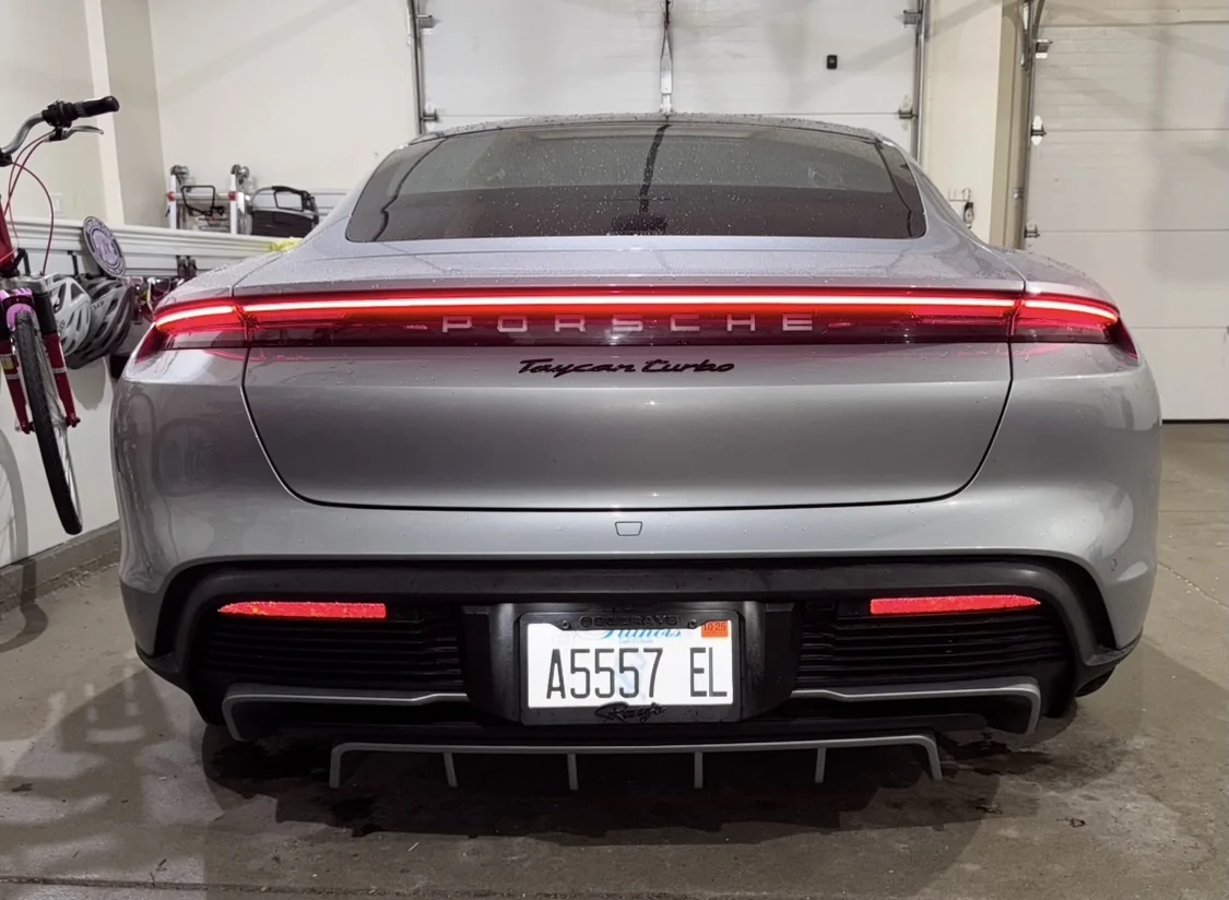 Porsche Taycan P-Performance Rear Diffuser? IMG_0310
