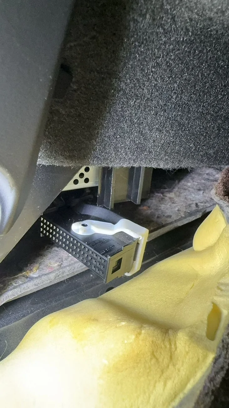 Porsche Taycan Taycan ACC Retrofit - DIY how-to install instructions 88d155229b0bb30c1f1657faef34c1b2.JPG