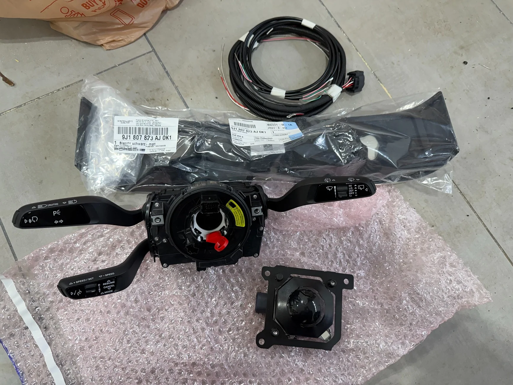 Porsche Taycan Taycan ACC Retrofit - DIY how-to install instructions IMG_8359.HEIC